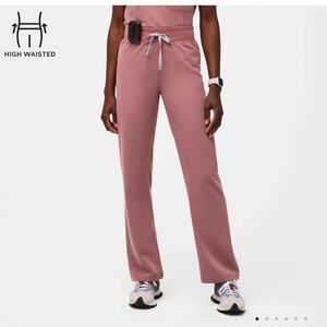 Figs Women's High Waisted Scrub Pants - Mauve